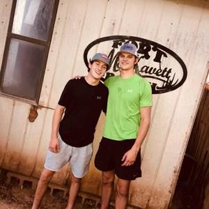 Meet your Posher, Weston